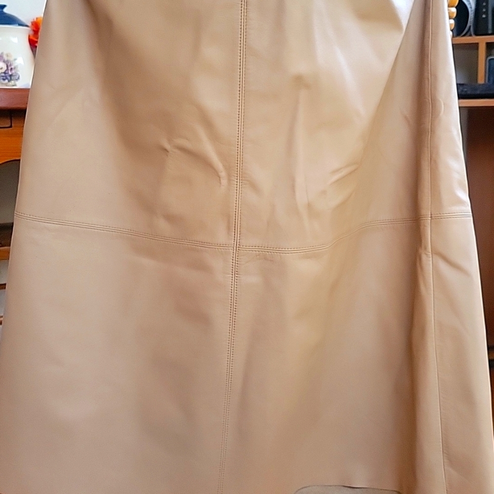 Leather Pencil skirt